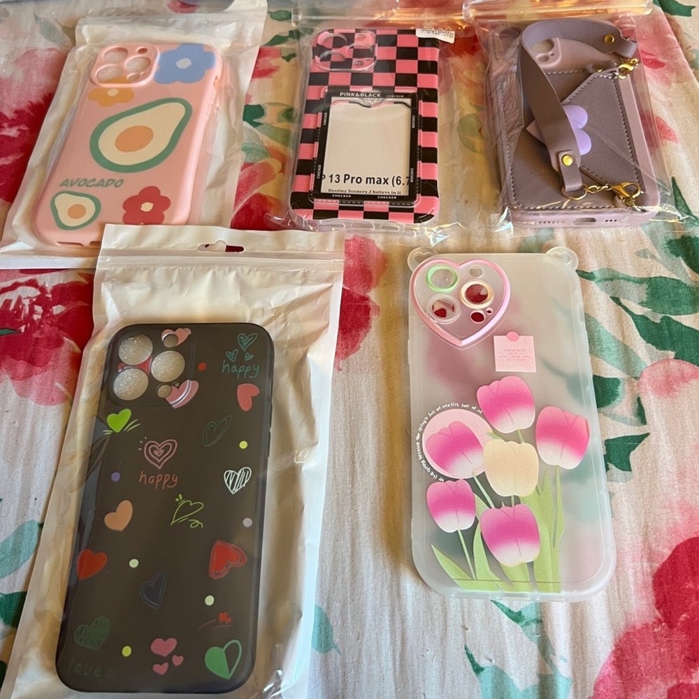 iPhone 13 Pro Max lot of 5 phone cases.